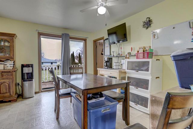 1703 EISENHOWER STREET, New Holstein, WI 53061