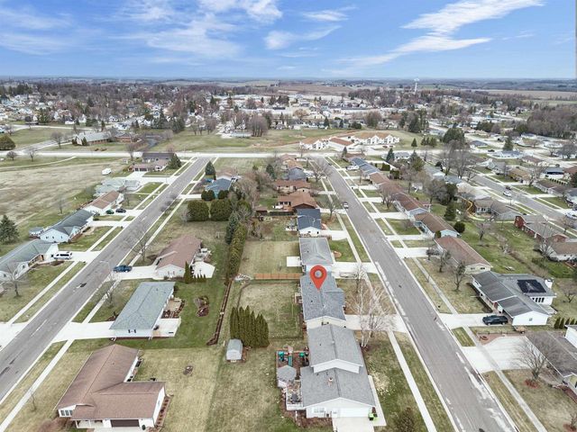 1703 EISENHOWER STREET, New Holstein, WI 53061