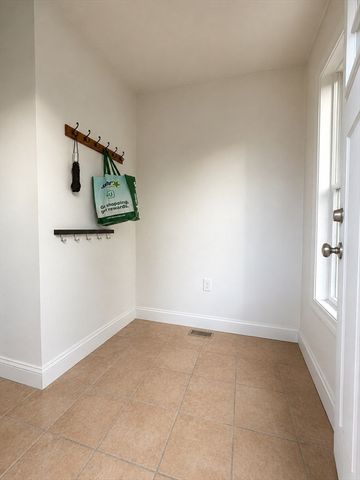 128 Holworthy St 128, Cambridge, MA 02138