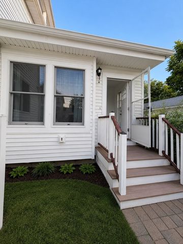 128 Holworthy St 128, Cambridge, MA 02138