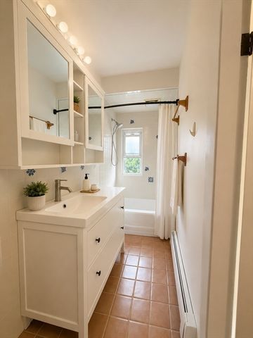128 Holworthy St 128, Cambridge, MA 02138