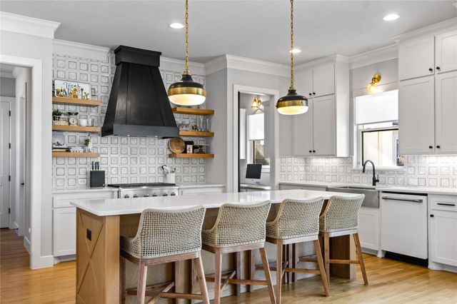 200 Sutherland Crescent, Northlake, TX 76247