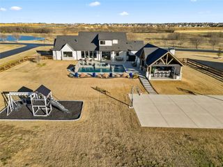 200 Sutherland Crescent, Northlake, TX 76247