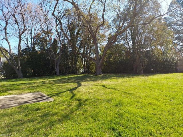 1312 Yawl PT, Virginia Beach, VA 23454