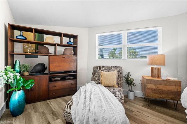 190 Tarpon RD, Fort Myers Beach, FL 33931