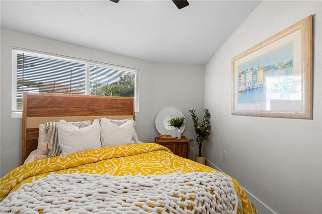 190 Tarpon RD, Fort Myers Beach, FL 33931