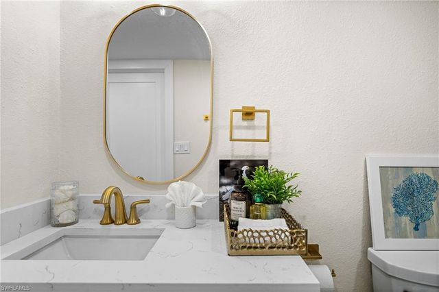 190 Tarpon RD, Fort Myers Beach, FL 33931