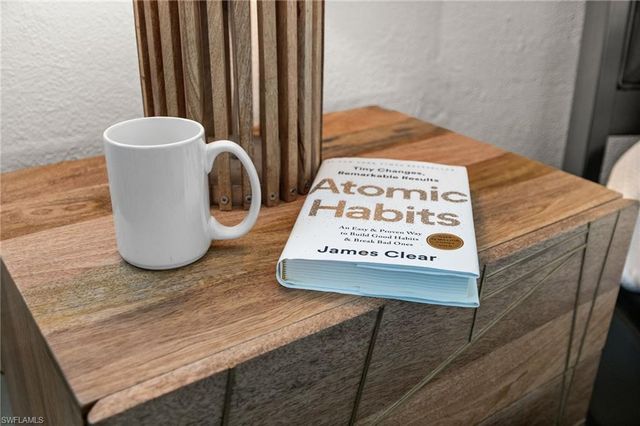 190 Tarpon RD, Fort Myers Beach, FL 33931