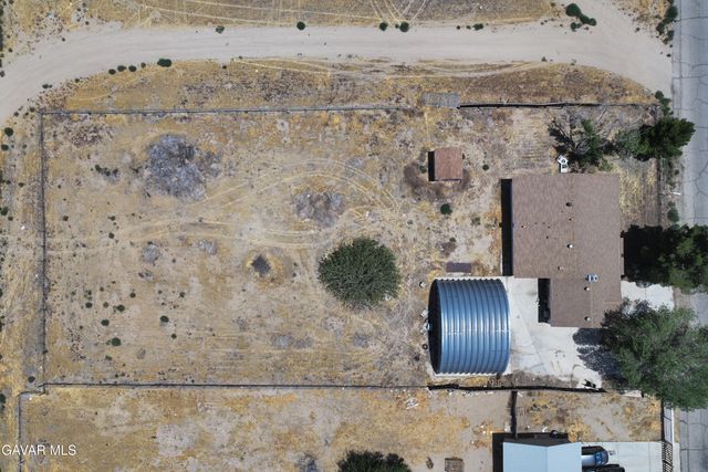 17157 Newmont Avenue, Lancaster, CA 93535