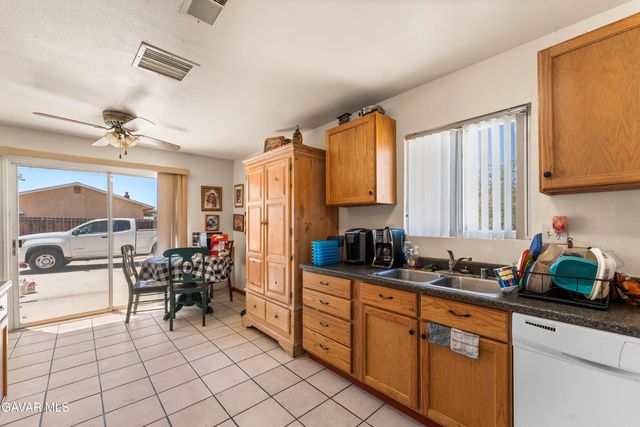 17157 Newmont Avenue, Lancaster, CA 93535