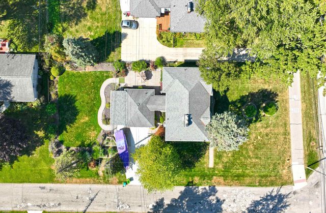 28900 S River Road, Harrison Twp, MI 48045