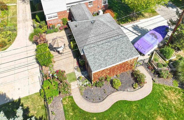 28900 S River Road, Harrison Twp, MI 48045