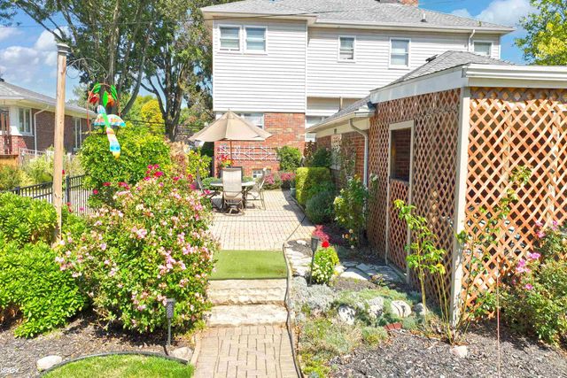 28900 S River Road, Harrison Twp, MI 48045