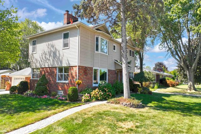 28900 S River Road, Harrison Twp, MI 48045
