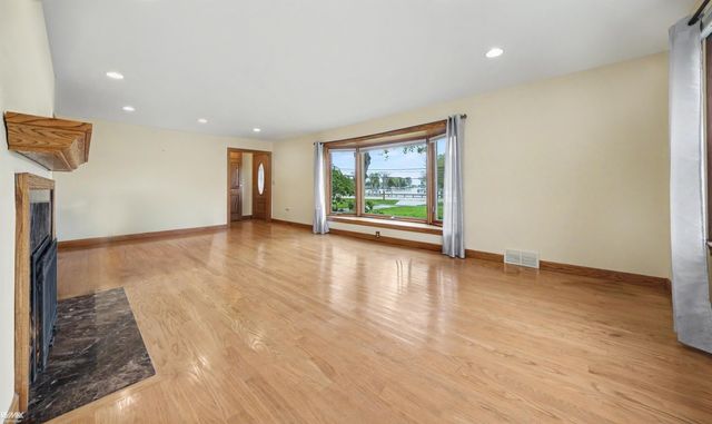 28900 S River Road, Harrison Twp, MI 48045
