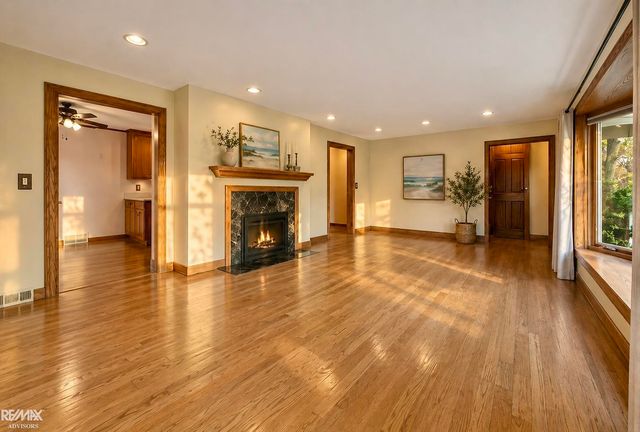 28900 S River Road, Harrison Twp, MI 48045