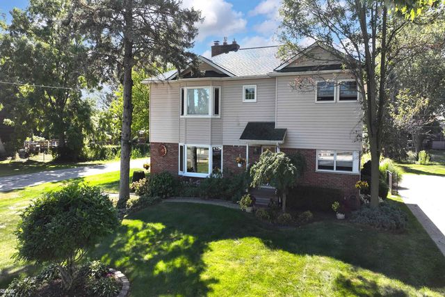 28900 S River Road, Harrison Twp, MI 48045