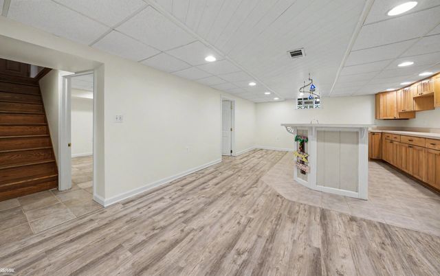 28900 S River Road, Harrison Twp, MI 48045