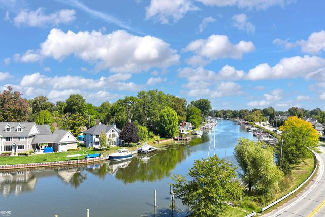 28900 S River Road, Harrison Twp, MI 48045