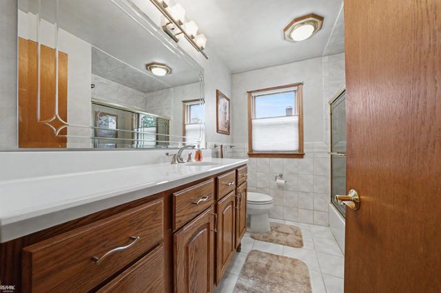 28900 S River Road, Harrison Twp, MI 48045