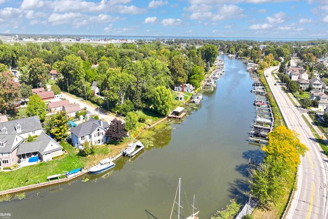 28900 S River Road, Harrison Twp, MI 48045