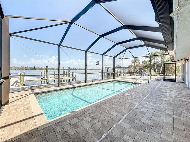 5650 Williams DR, Fort Myers Beach, FL 33931