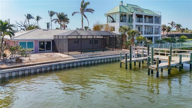 5650 Williams DR, Fort Myers Beach, FL 33931