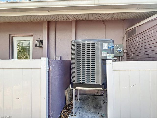 5650 Williams DR, Fort Myers Beach, FL 33931