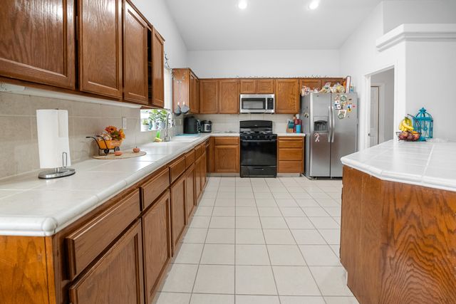 1307 Patsy Street, Porterville, CA 93257