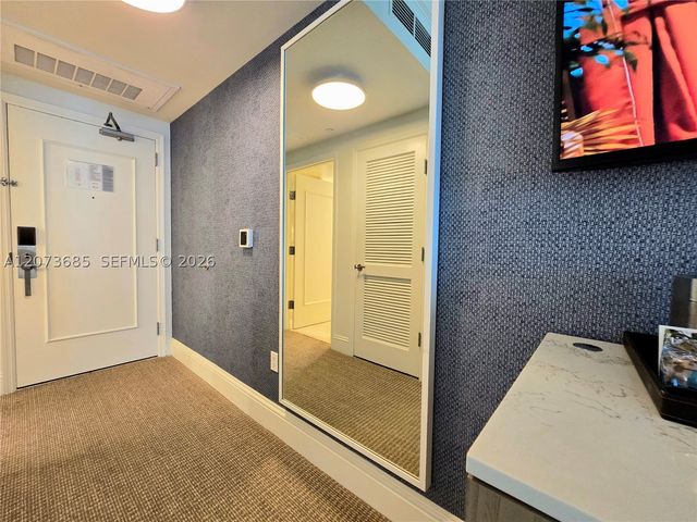 4401 Collins Ave 1401, Miami Beach, FL 33140
