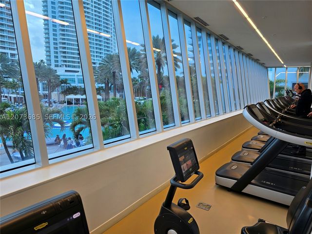 4401 Collins Ave 1401, Miami Beach, FL 33140