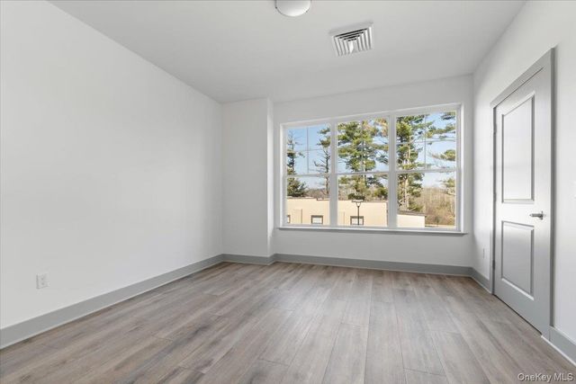 75 Forester Avenue 232, Warwick, NY 10990