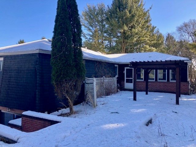 219 Meadow Drive, Westmont Hilltop School District, PA 15905