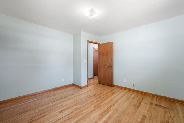 W147N8446 Manchester DRIVE, Menomonee Falls, WI 53051
