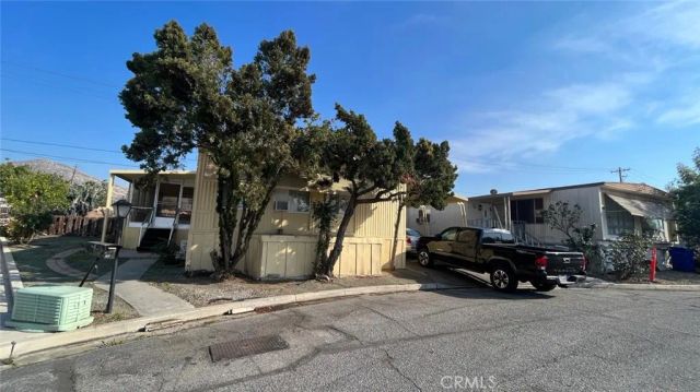 36 ROUND TABLE DR 36, Riverside, CA 92507
