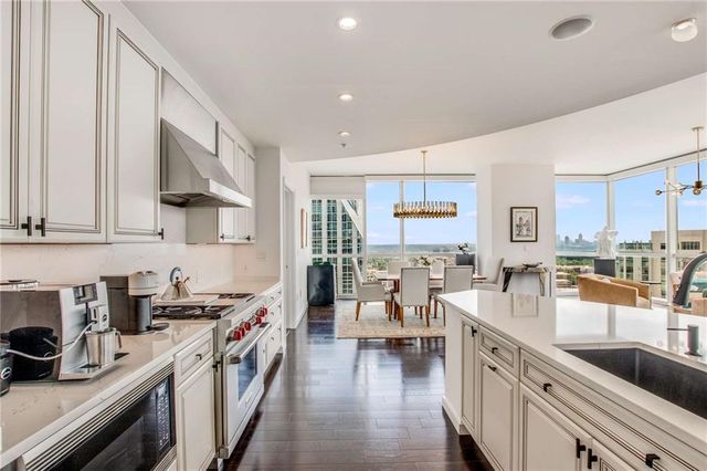 3325 Piedmont NE Road 2205, Atlanta, GA 30305