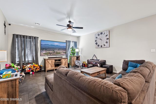 2935 Aragon Avenue, Las Cruces, NM 88007