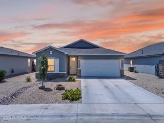 2935 Aragon Avenue, Las Cruces, NM 88007