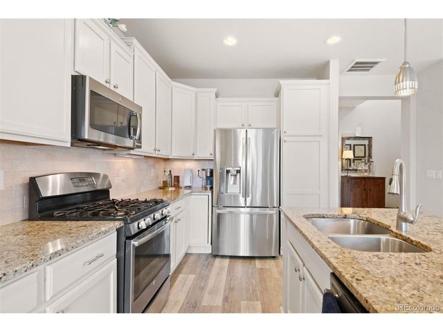 9025 E Phillips Dr, Centennial, CO 80112