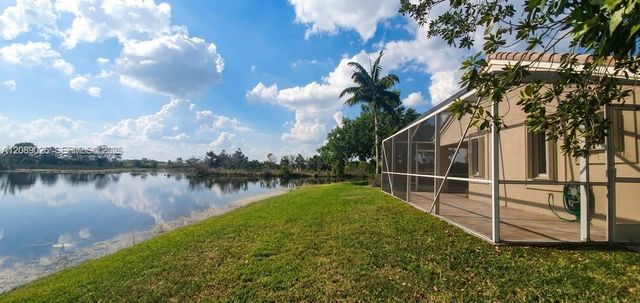 1314 Canary Island Drive, Weston, FL 33327