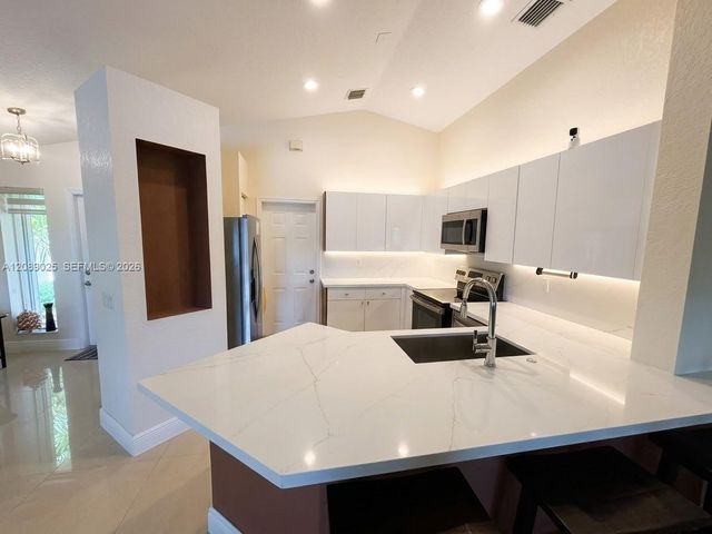1314 Canary Island Drive, Weston, FL 33327