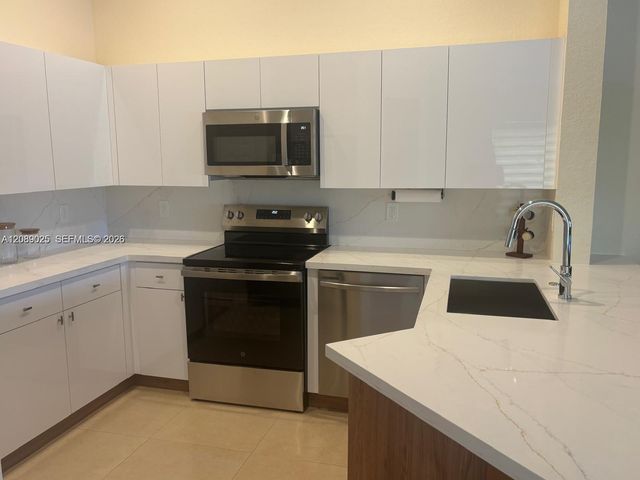 1314 Canary Island Drive, Weston, FL 33327