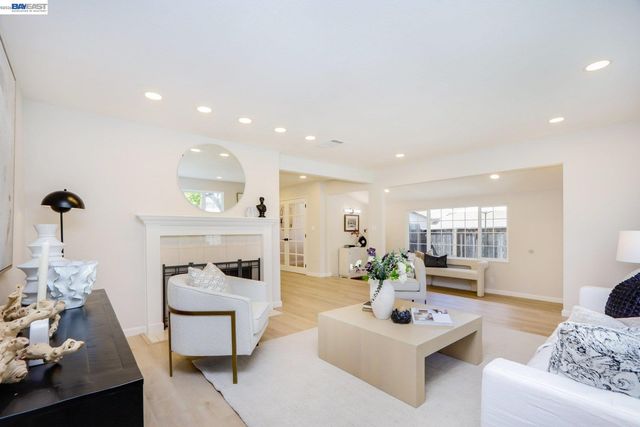 42077 Miranda St, Fremont, CA 94539