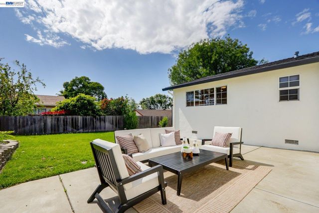 42077 Miranda St, Fremont, CA 94539