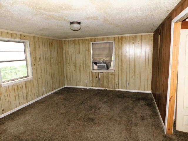 1819 Grady Road, Hawk Cove, TX 75474