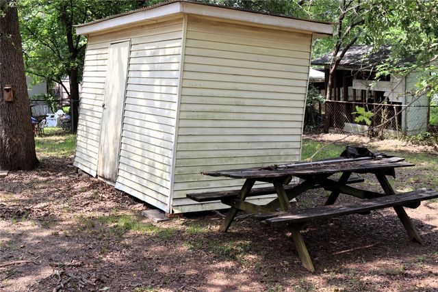 1819 Grady Road, Hawk Cove, TX 75474