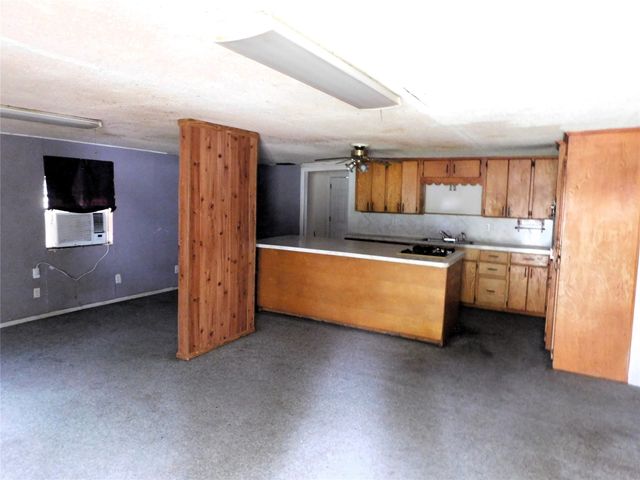 1819 Grady Road, Hawk Cove, TX 75474