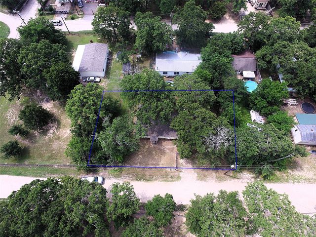 1819 Grady Road, Hawk Cove, TX 75474