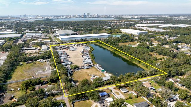 5482 S 24TH AVENUE, Tampa, FL 33619