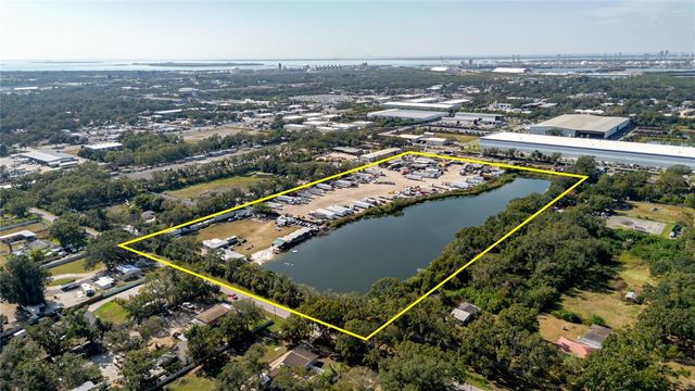 5482 S 24TH AVENUE, Tampa, FL 33619